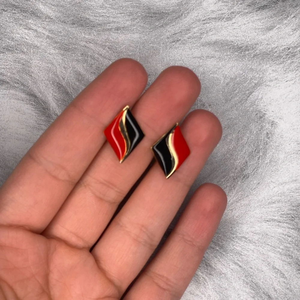 Elegant Vintage Red and Black Earrings + gold tone clip on earrings